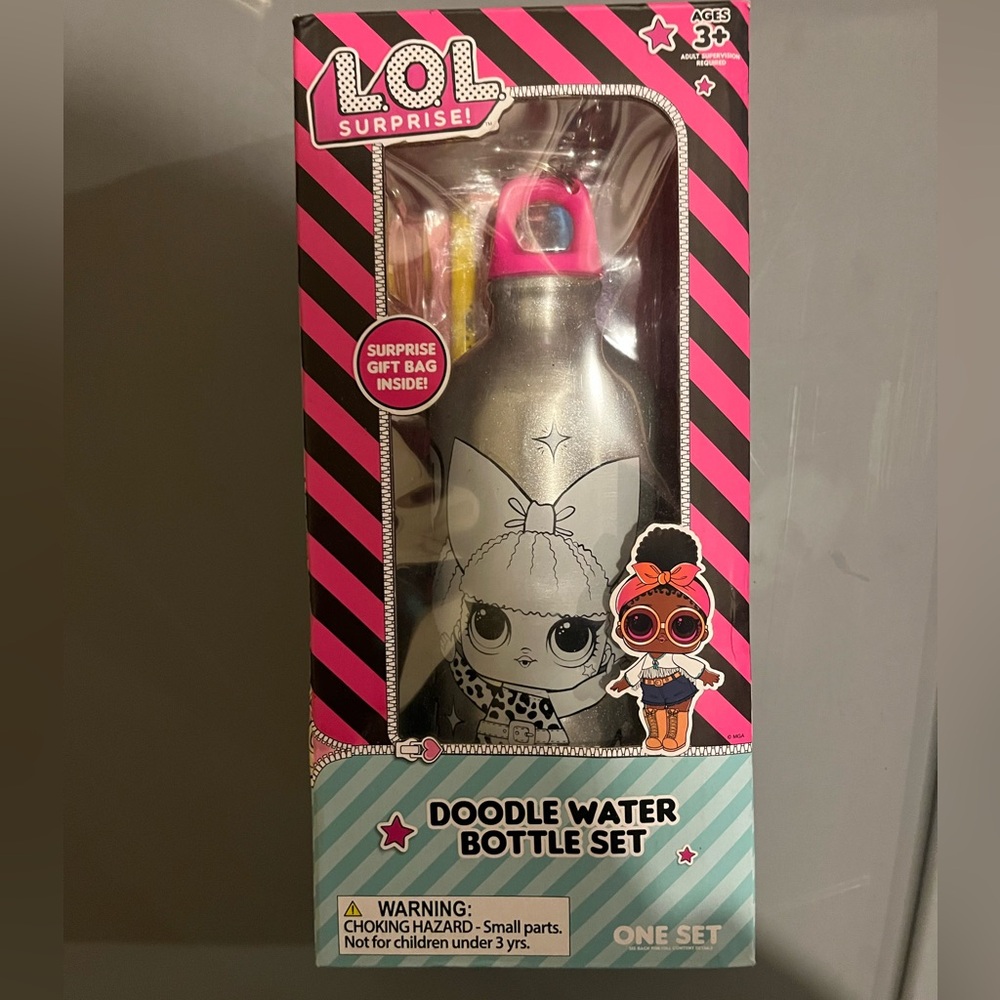 Lol surprise doodle water bottle set